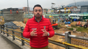 La Secretaría de Movilidad de Soacha informa a la ciudadanía que, en el marco del desarrollo de las obras de infraestructura vial en la Autopista Sur, se realizará el izaje de vigas del puente vehicular de la Calle 22, una actividad fundamental para el avance de este proyecto que busca mejorar la movilidad y la seguridad vial en el municipio.