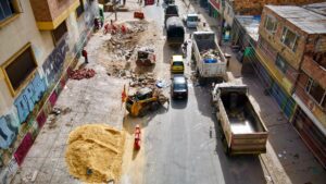 ¡Histórico! Bogotá transforma los escombros abandonados en vías
