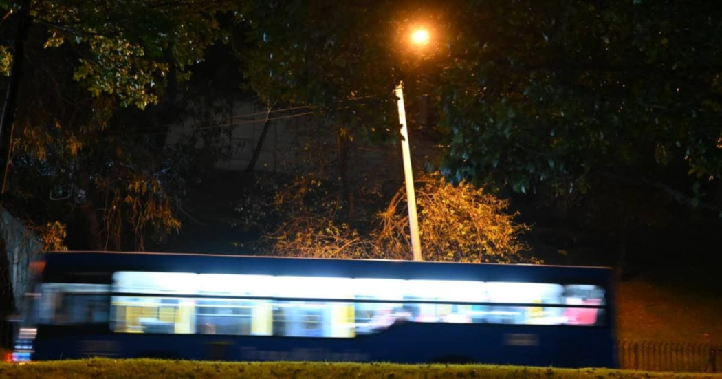 Galán propone luminarias inteligentes que detecten y reporten sus propias fallas en Bogotá